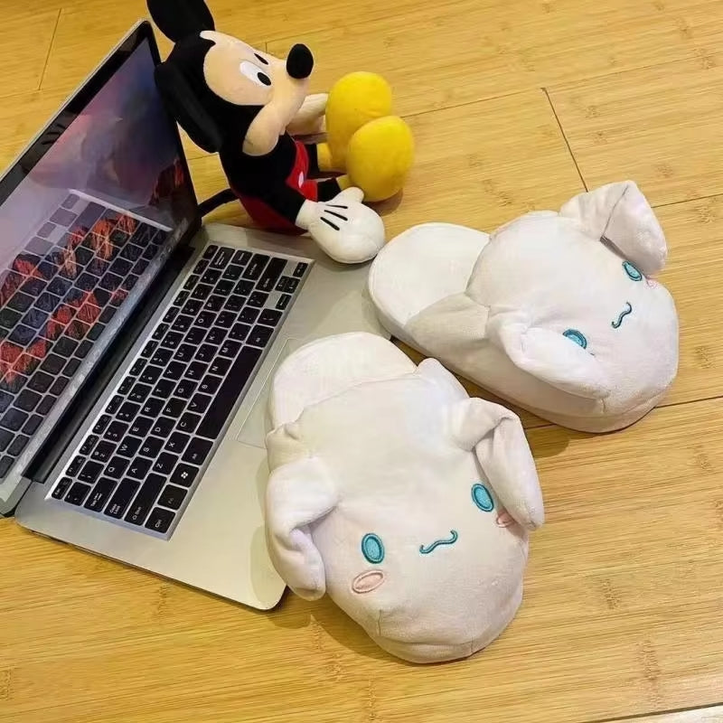 SnuggleSteps™ Pantuflas de Cocodrilo y Cinnamonroll